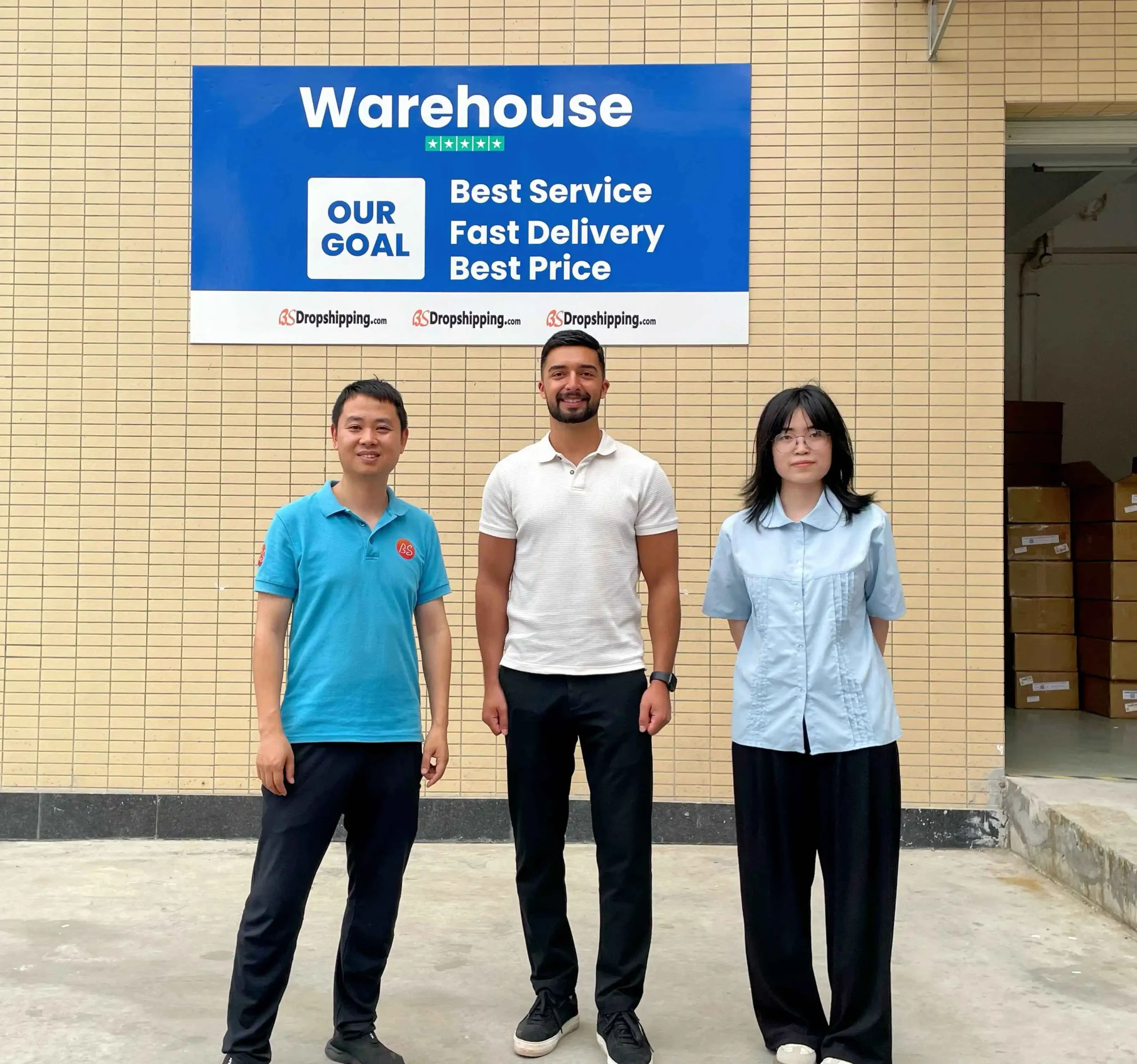 Client visiting the BSDropshipping warehouse